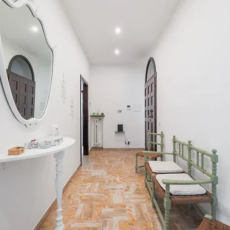 Dimora Chic Nel Cuore Di , Wi-fi , Parcheggio