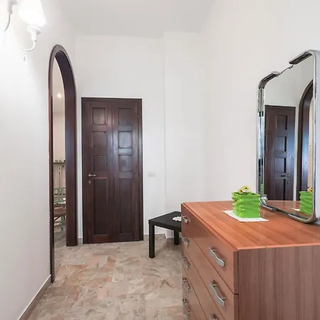 Dimora Chic Nel Cuore Di , Wi-fi , Parcheggio アパート フォルリ