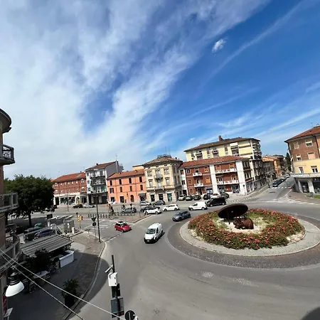 Appartement Angolo Prestigioso Di Forli , Wi-Fi , Parcheggio Forlì